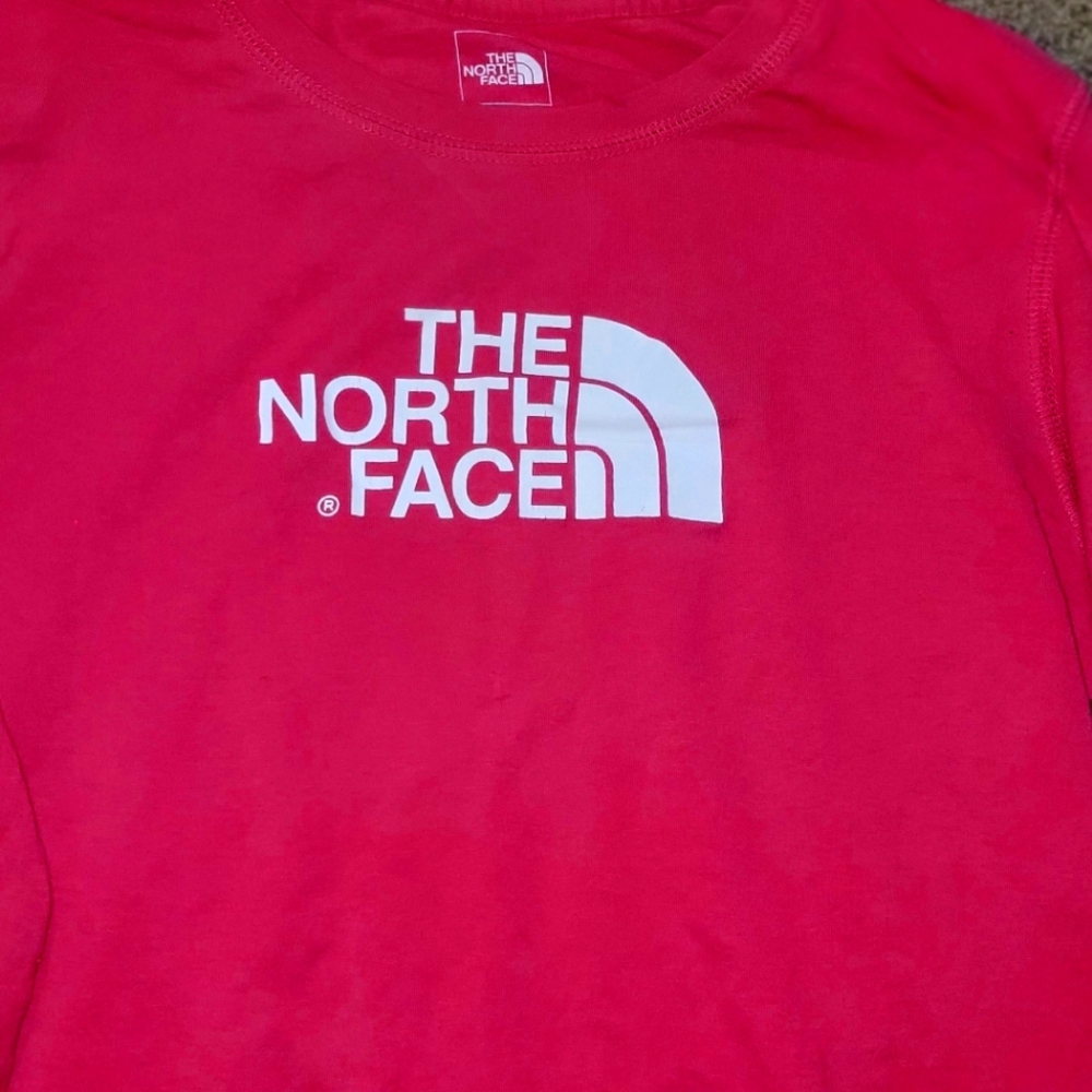 ThevNorthface lng sleeve shirt